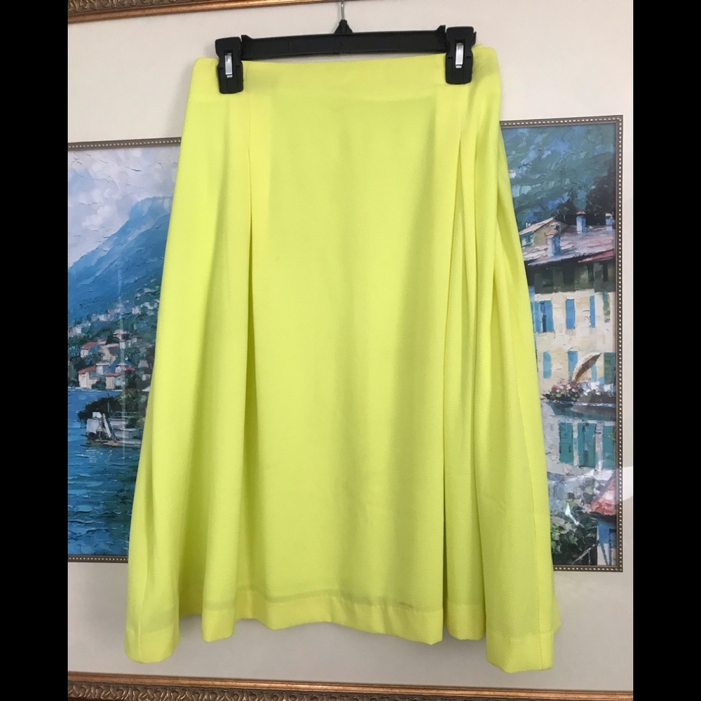 Lemon yellow skirt